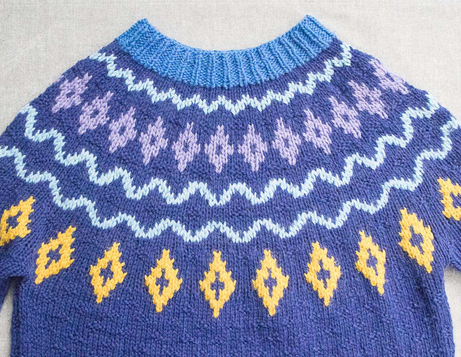 sweter-z-karczkiem-5 sweter-z-karczkiem-5