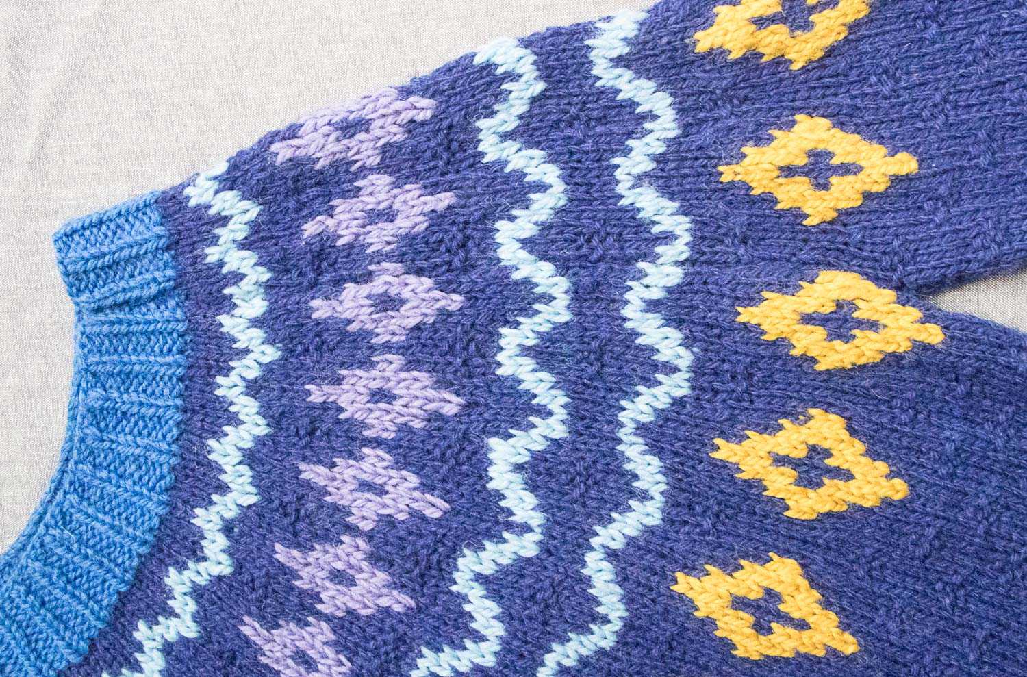 sweter-z-karczkiem-6 sweter-z-karczkiem-6