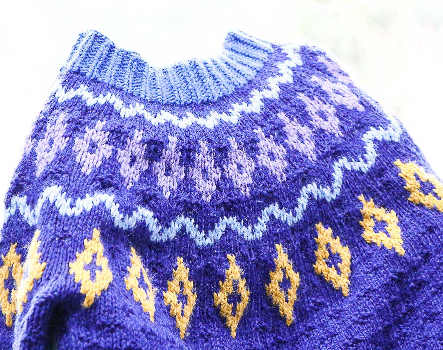 sweter-z-karczkiem-7 sweter-z-karczkiem-7