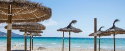 Parasole plażowe na Majorce